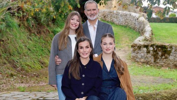 Os Reis elixen unha foto xunto ás súas fillas nunha contorna rural para felicitar este ano o Nadal