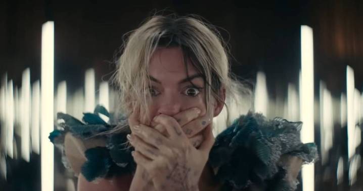 Anne Hathaway's 'wild' thriller dubbed 'horror version of The Devil Wears Prada'