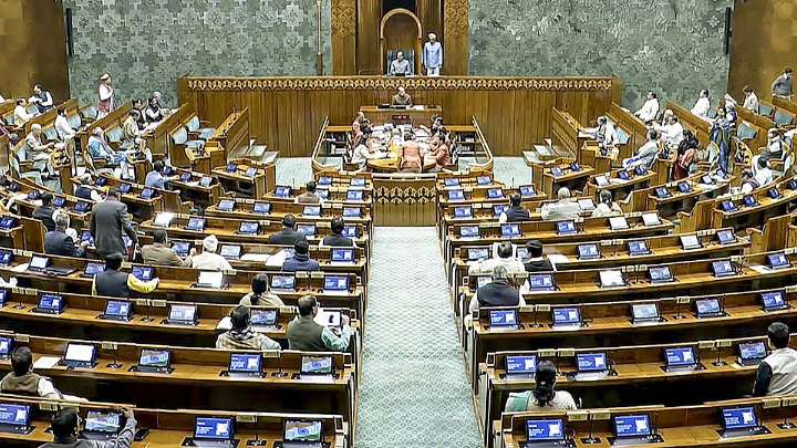 LIVE Parliament Winter Session 2025 LIVE Updates | Lok Sabha proceedings adjourned till 12 noon amid protests by DMK members