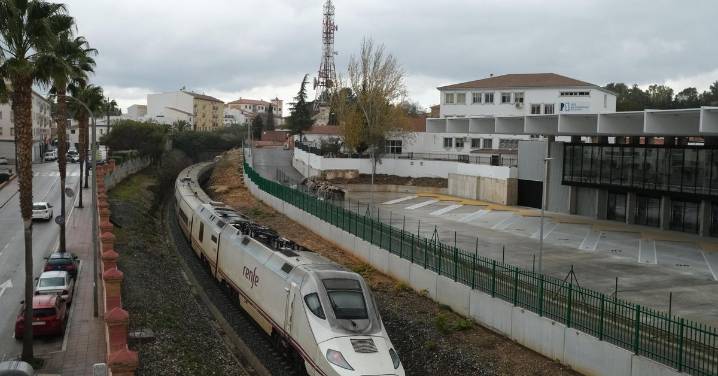 Finalizan las obras de construcción de la nueva estación de autobuses de Ronda