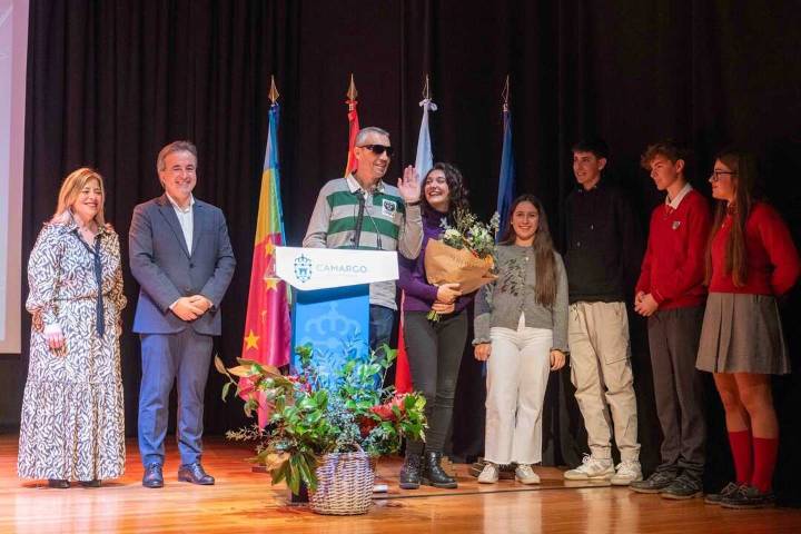 Camargo conmemora el 47º aniversario de la Constitución con la participación de 335 escolares