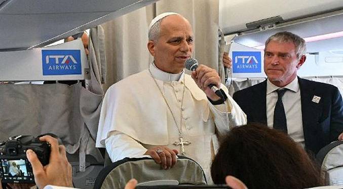 El Papa León XIV insta a EEUU a no derrocar el gobierno de Venezuela