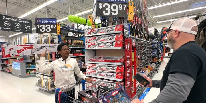 Columbia County firefighters give Christmas hope to Dream Academy kids amid closure