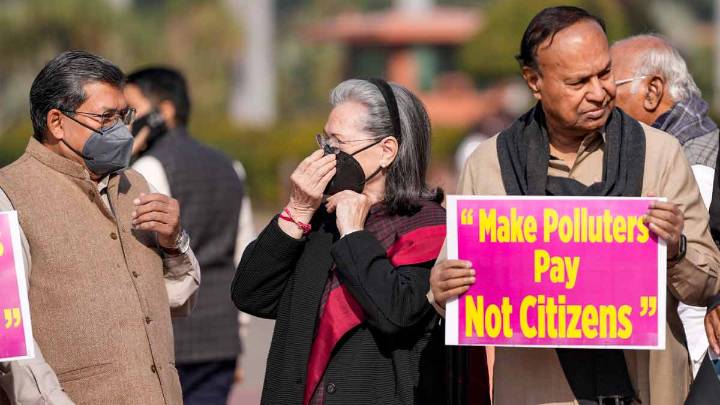 ‘Children are dying’: Sonia Gandhi leads Opposition’s protest over Delhi air pollution