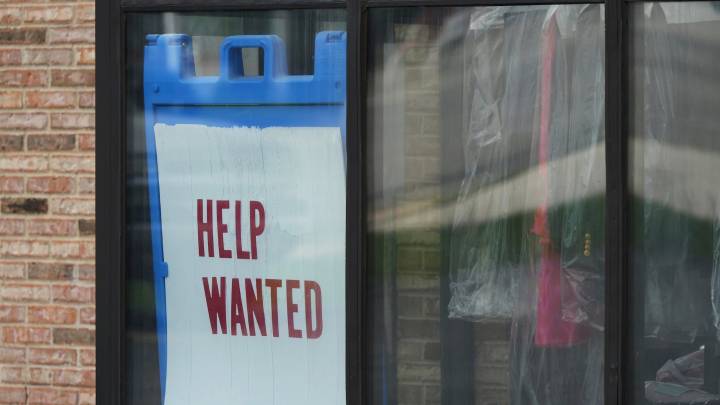 Weekly claims for unemployment benefits drop to three