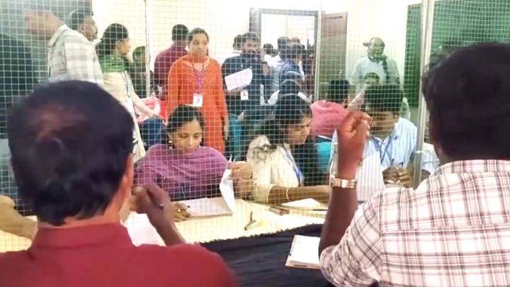 Kerala Local Body Poll Results: Cong-led UDF ahead in municipalities, corporations