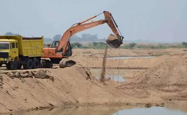 Karnataka says sandbar removal in Uttara Kannada rivers will begi...