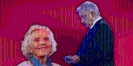 Esta es la crítica de Elena Poniatowska a López Obrador