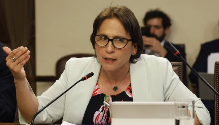 Chile Vamos pide al Presidente Boric evaluar la continuidad de Leitao tras auditoría que reveló millonario déficit en Peñalolén