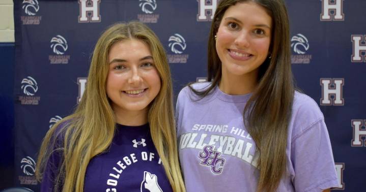 Hannan volleyball duo picks their college destinations