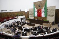Congreso del Estado anuncia a personas que recibirán reconocimientos