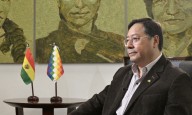 Fiscalía de Bolivia pide prisión preventiva para expresidente Luis Arce por riesgo de fuga