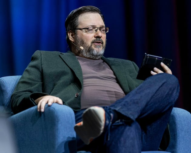 Brandon Sanderson announced a surprise new Cosmere novel. Here’s what we know