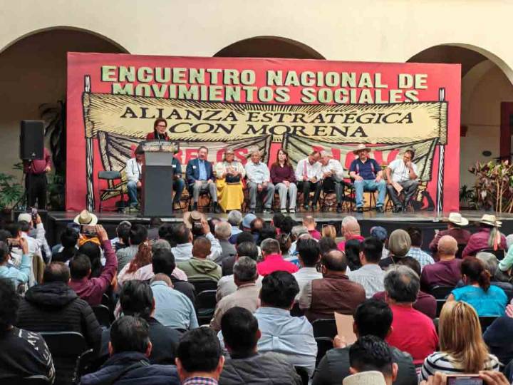 Movimientos sociales trazan ruta estratégica con Morena y respaldan a Claudia Sheinbaum