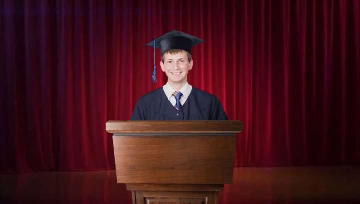 Public School Valedictorian Wows Fellow Students During Graduation Speech By Reciting Entire Alphabet