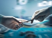 Ontario to fund hip, knee replacements at private clinics