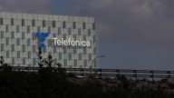 Telefónica reduce ya el ERE a menos de 5.500 bajas y mejora condiciones a los que se quedan para acercar un pacto con los sindicatos