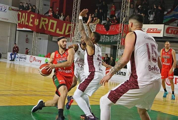 Ciclista inicia una seguidilla de tres juegos en el Coliseo