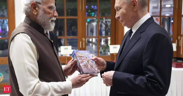 PM Modi gifts Bhagvad Gita to Putin