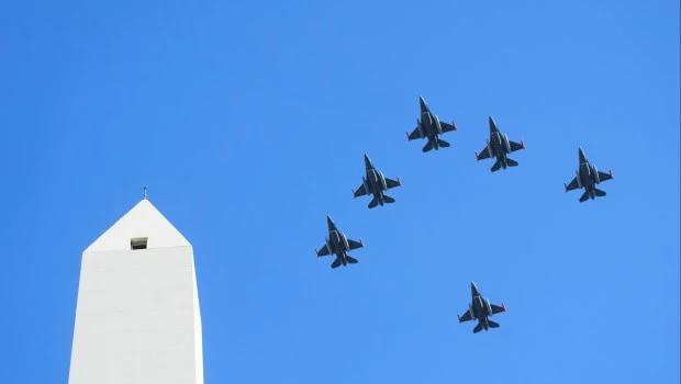 El Presidente criticó a los gobiernos anteriores por “dejarnos indefensos”