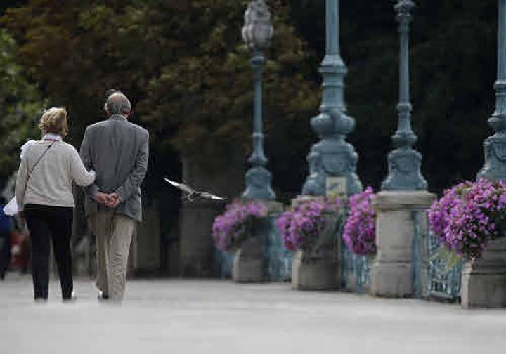 Confirmado: las pensiones subirán un 2,7% en 2026, unos 500 euros más