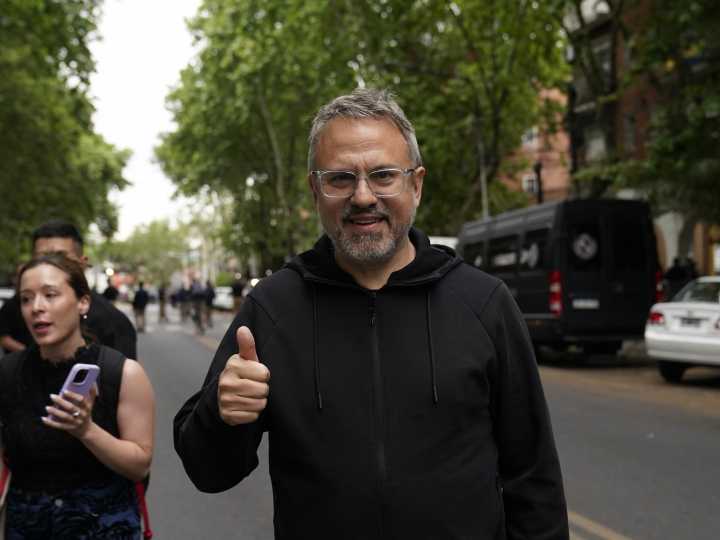 Movida del Gobierno: Diego Valenzuela juró como senador, pero pidió licencia y ahora suena como jefe de Migraciones