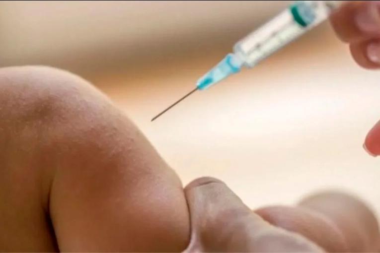 La justicia entrerriana obligó a vacunar a un recién nacido ante la negativa de sus padres