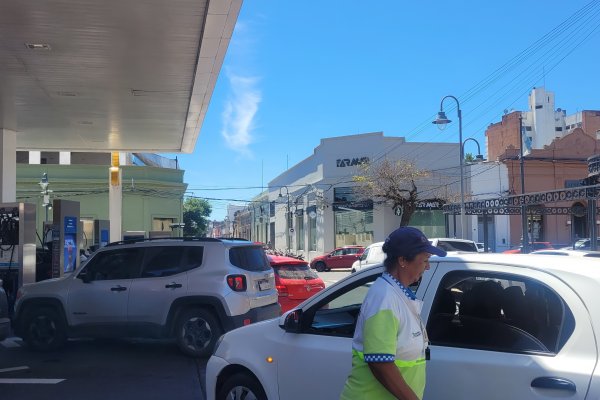 Argentina: YPF metió un aumento a media mañana de hoy en todo el país