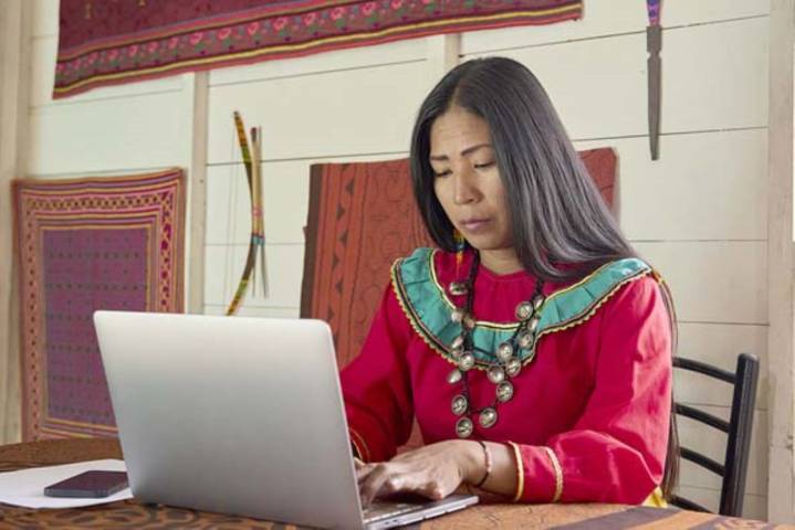 Tarifas tope de acceso a internet para instituciones públicas se reducirán hasta en 83%