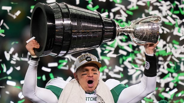 Riders QB Trevor Harris signs 1-year extension after Grey Cup victory