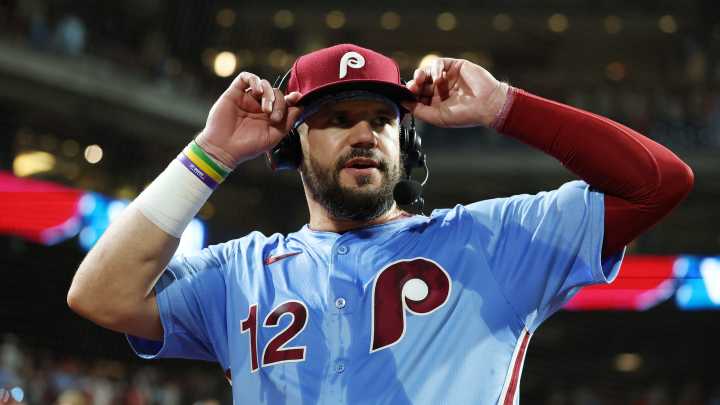 Reacting to Kyle Schwarber's new contract with Phillies