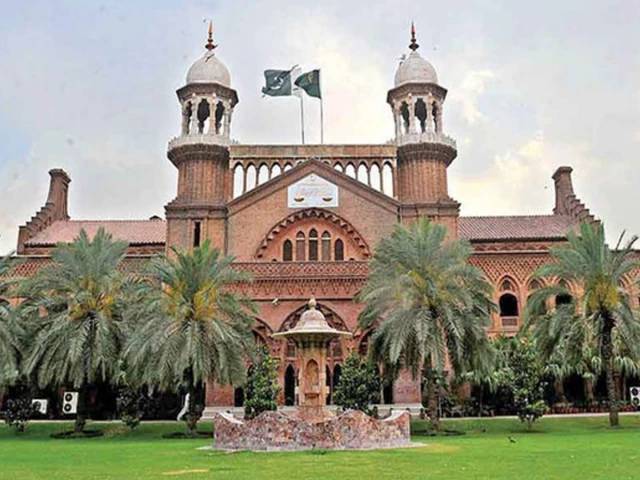 Lahore High Court halts underage drivers' arrests