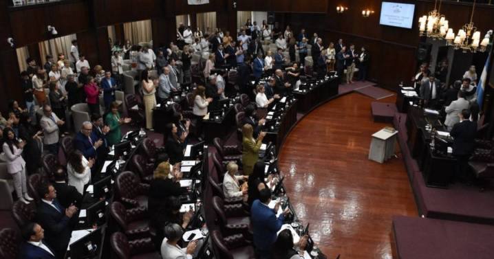 El futuro subjuntivo de Leyes, el sí policial de Neira y la emoción de un prosecretario