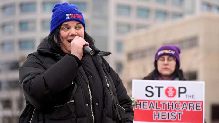 See advocates rally for health care access outside UI hospitals