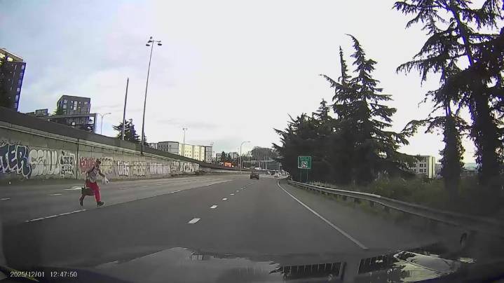 Pedestrian deaths on Washington roadways surge