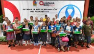 JORNADA DE SALUD EN EL PARQUE DEL QUESO: Entrega Mara Lezama kits de prevención de pie diabético a ciudadanos de Othón P. Blanco y Bacalar