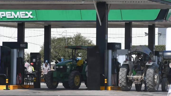 Campesinos viajarán en tractor a CDMX; tardarán dos días en llegar