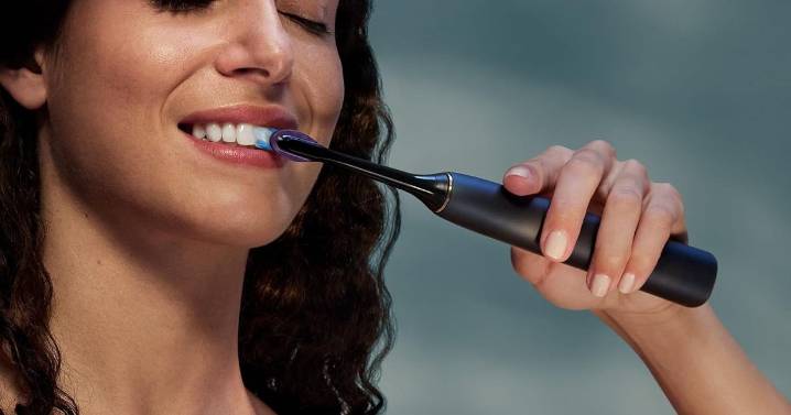 'Limited edition' Philips electric toothbrush has huge £130 price cut in rare deal