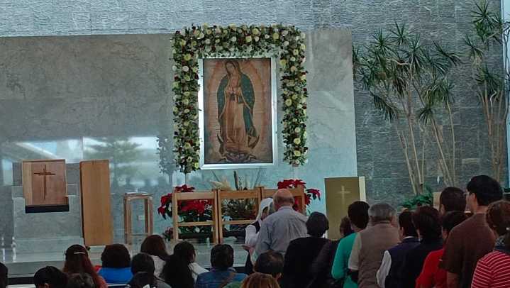 Feria Guadalupana 2025 reunió a cientos de poblanos en el Seminario Palafoxiano