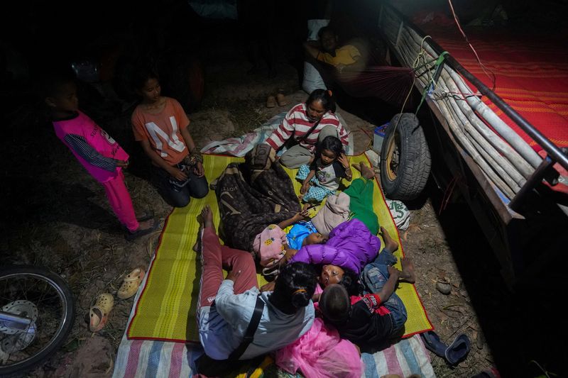 Fighting between Thailand and Cambodia spreads along contested border