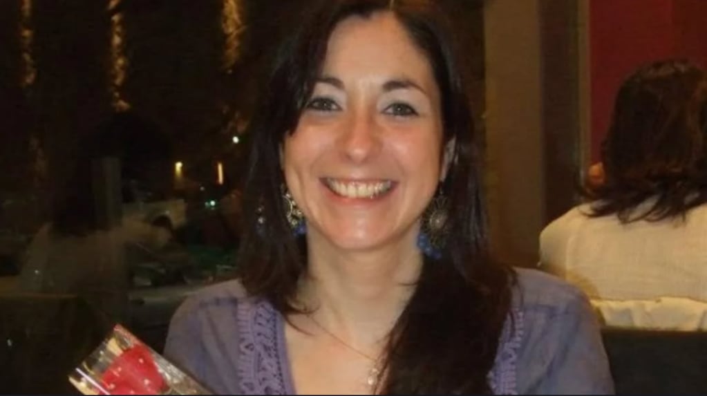 Tenía un bebé recién nacido, su marido la mató de 85 puñaladas y la Justicia lo declaró inimputable: el femicidio de María Elvira Fabaro