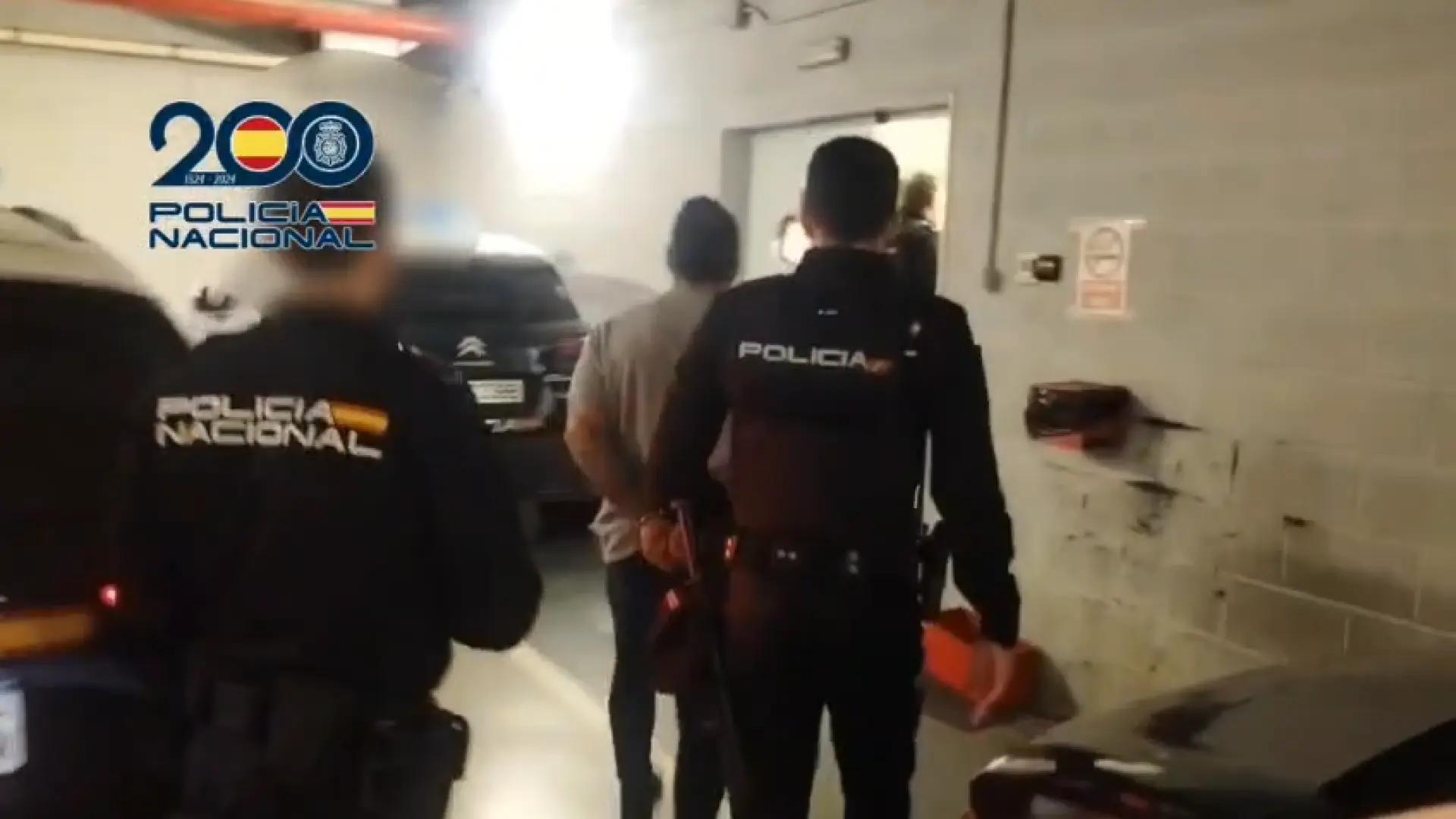 Detenido tras una oleada de robos en más de 40 coches de cinco barrios de Zaragoza