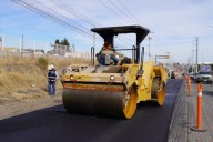 Mejoran carpeta asfáltica en salida a Cuauhtémoc