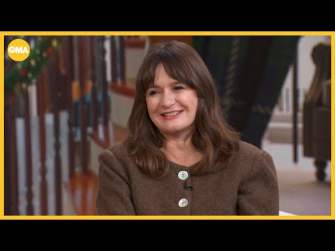 Emily Mortimer discusses 'Jay Kelly'