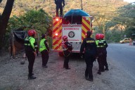 SE BAJÓ DE UN TAXI Y SE LANZÓ AL VACÍO EN EL PUENTE «LA CABUYA»: RÁPIDA INTERVENCIÓN LE SALVÓ LA VIDA