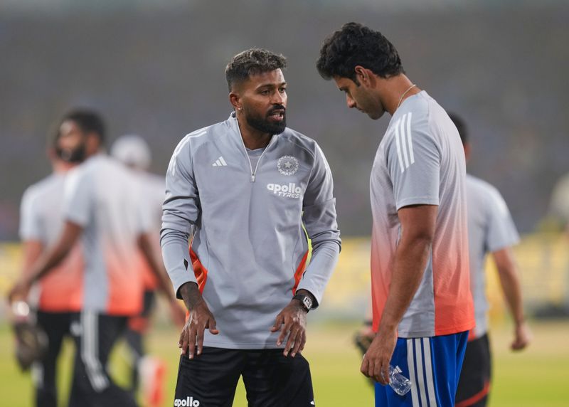 South Africa elect to bowl against India in 1st T20I; Gill, Hardik return