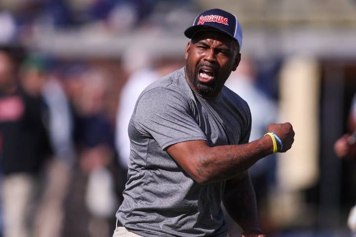 Deadspin | Report: Syracuse firing multiple assistants after 3-9 season