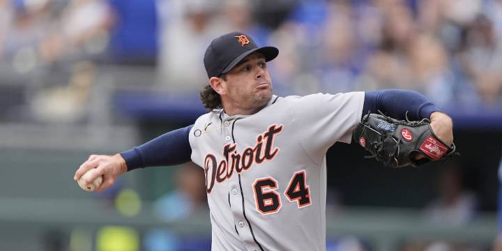 REPORT: Tigers sign closer to two