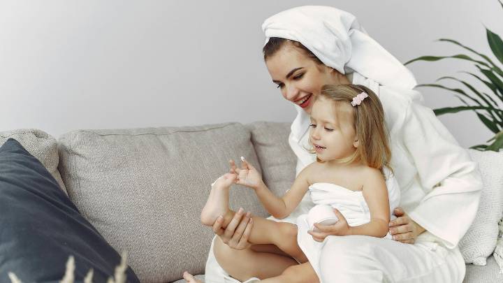 Cómo proteger la piel de toda la familia en invierno: consejos de la esteticista Carmen Navarro