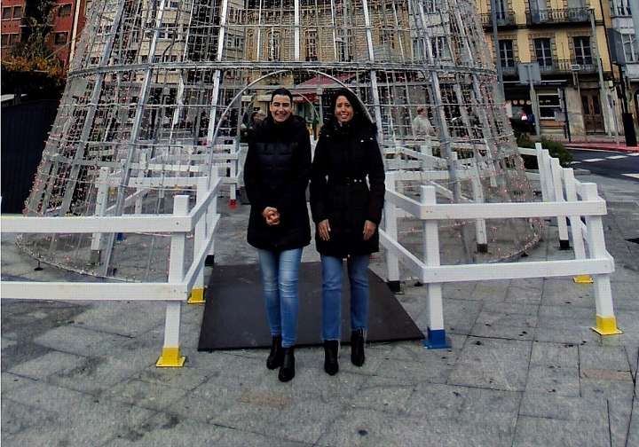 El gran árbol de Navidad estrena este viernes un espectáculo de luz y música